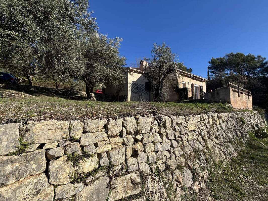 Maison à FIGANIERES