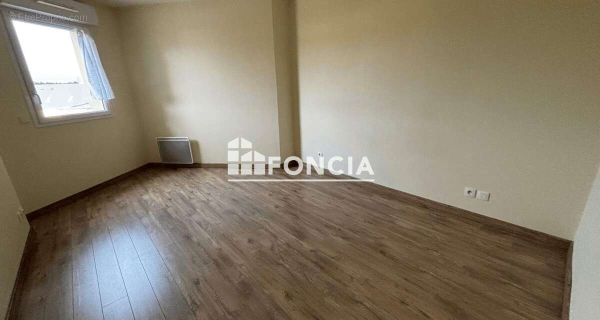 Appartement à SAINT-SEBASTIEN-DE-MORSENT