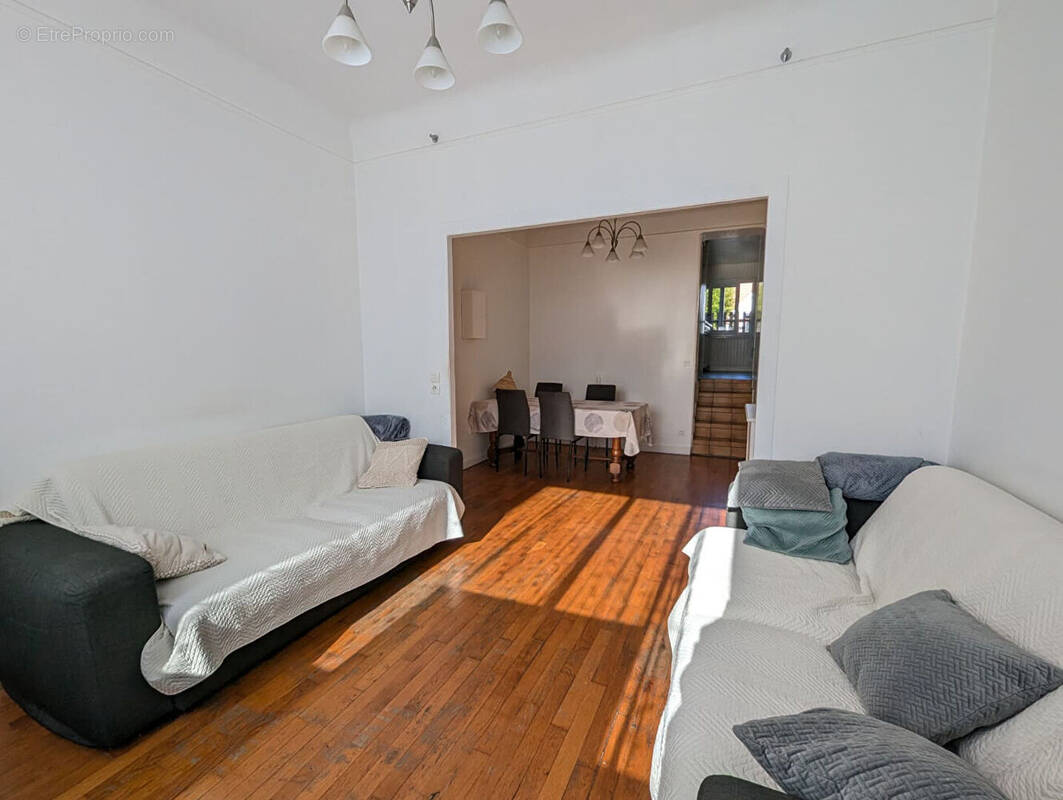 Appartement à FONTENAY-SOUS-BOIS