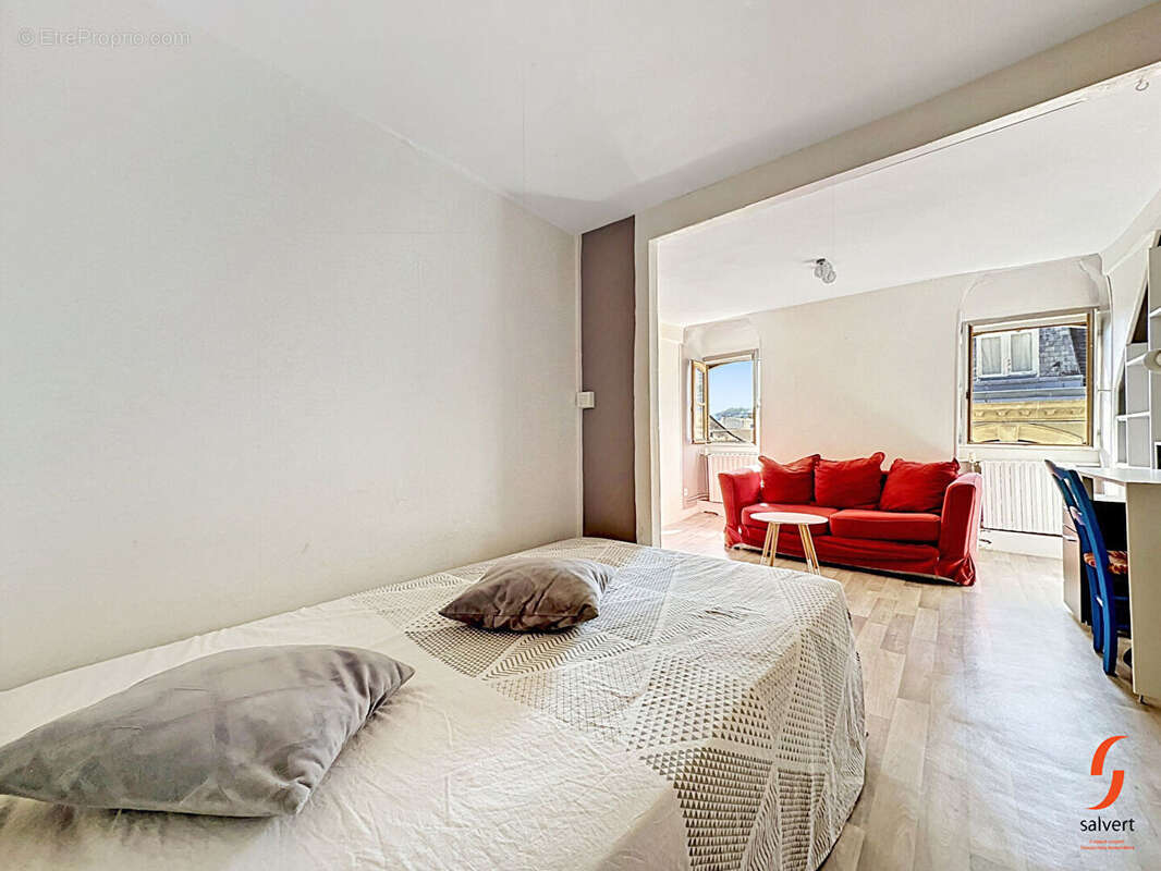 A Vendre, Maison 4 chambres et un bureau. - photo 11