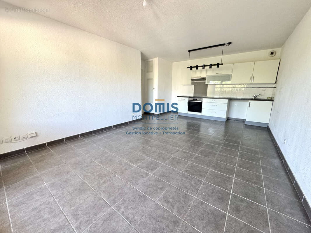 Appartement T3 avec belle terrasse ! - photo 2