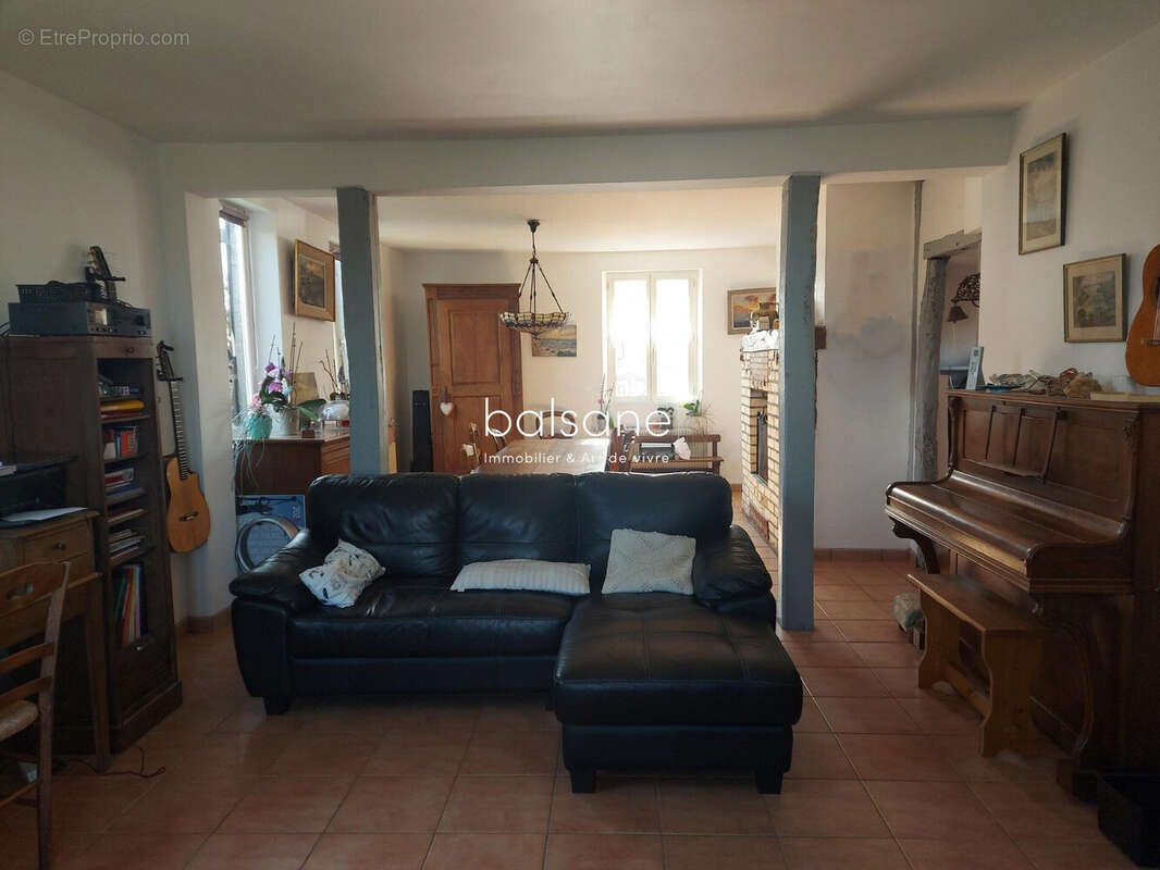 Maison à VOISCREVILLE