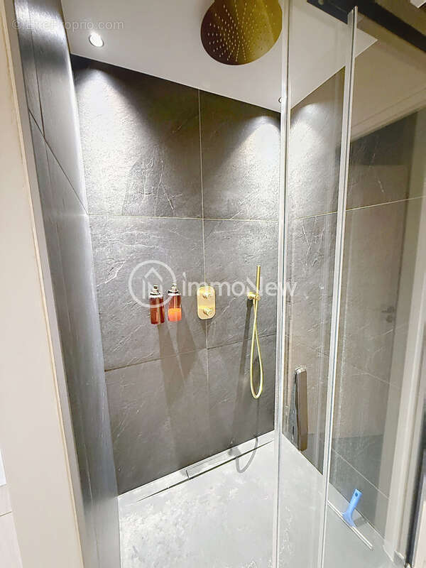 Maison de plain pied 244 m2 centre ville Avranches - photo 14