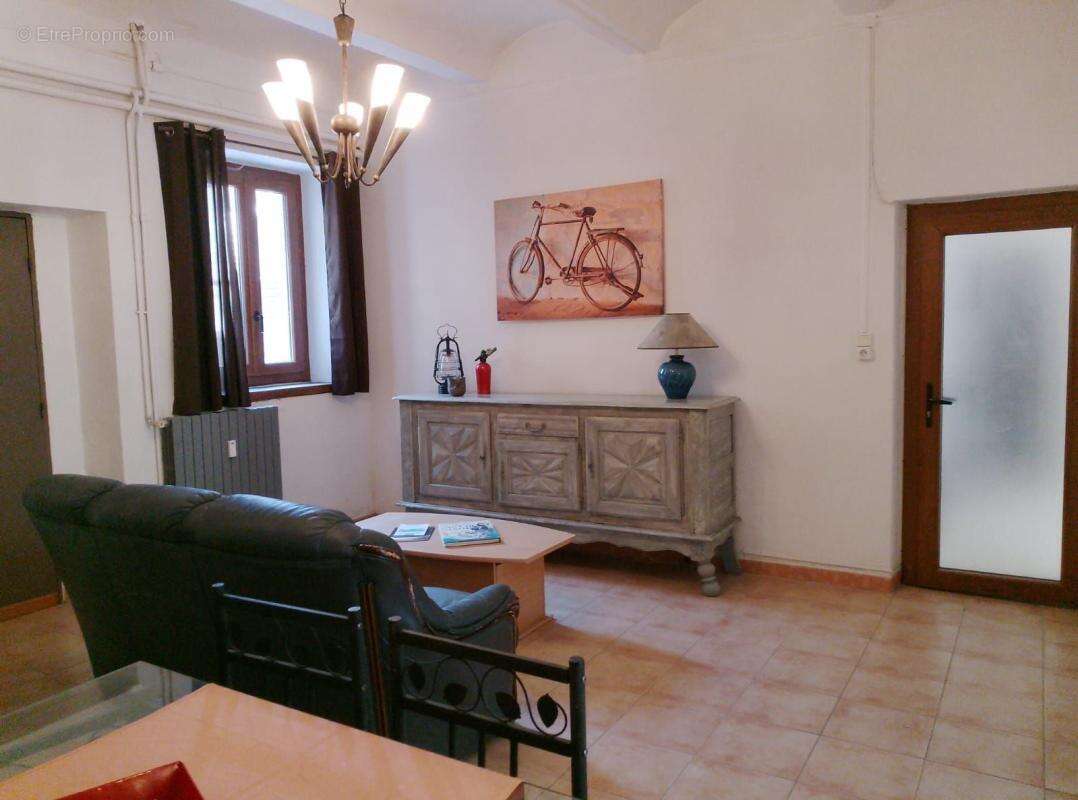Appartement à ROBIAC-ROCHESSADOULE
