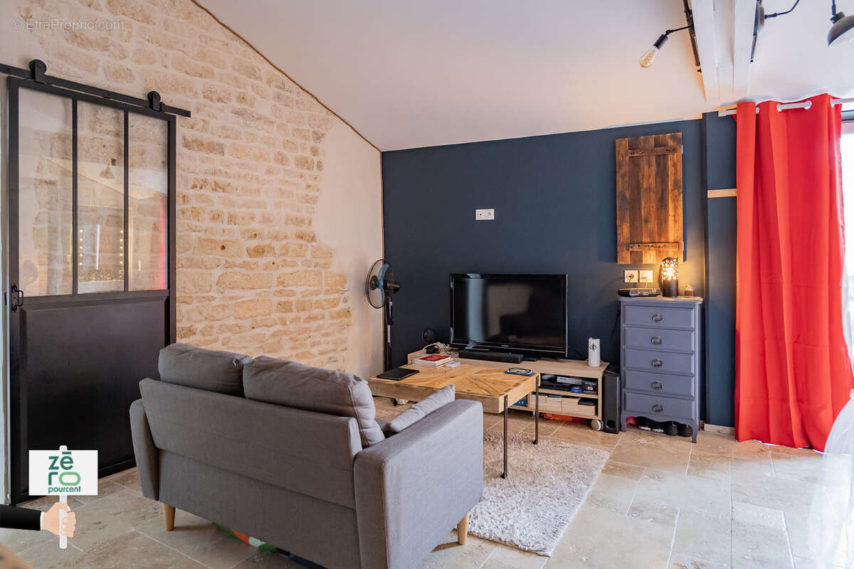 Maison à MOUZEUIL-SAINT-MARTIN