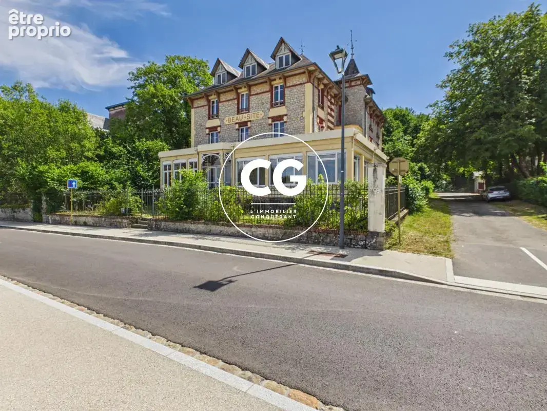 Bagnoles-de-l'Orne : une demeure de caractère au cœur du quartier Belle Époque - photo 2