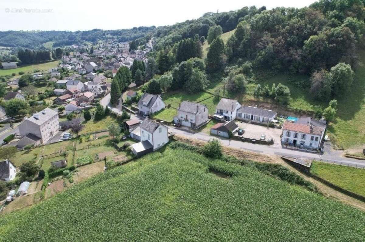 Photo 7 - Commerce à SAINT-CERNIN