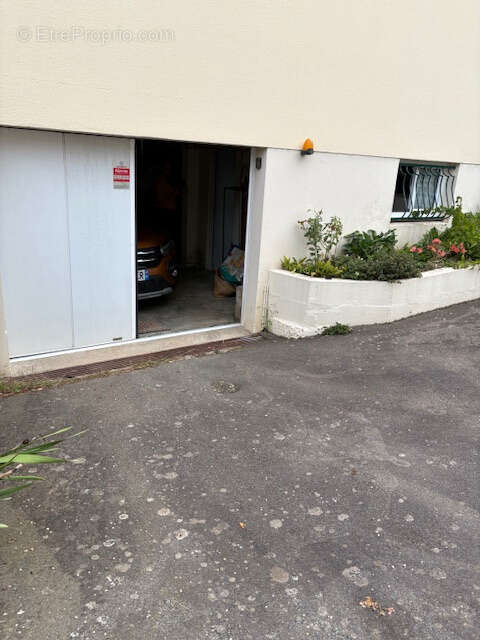 Maison à AMBRIERES-LES-VALLEES