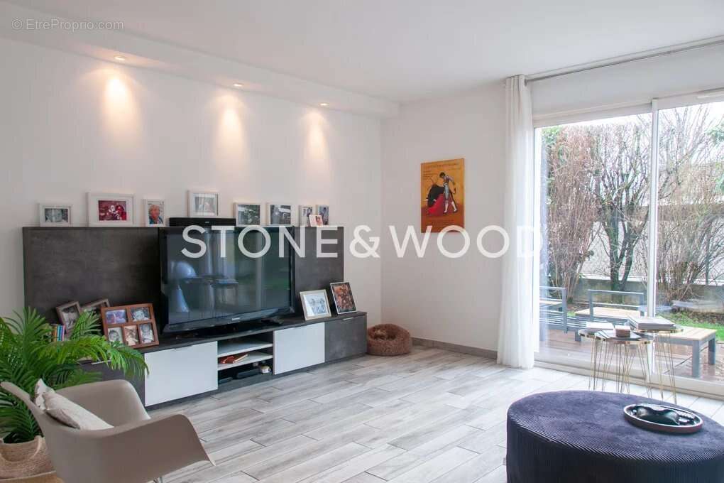 Maison à DIVONNE-LES-BAINS