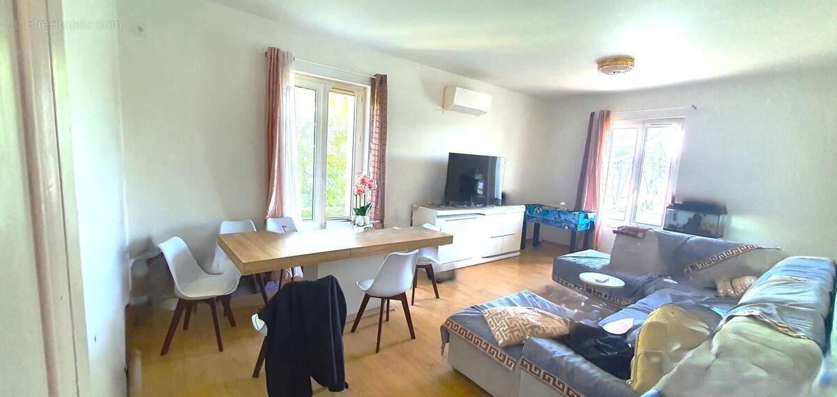 Maison 177 m² à Gonfreville-L'orcher  - photo 2