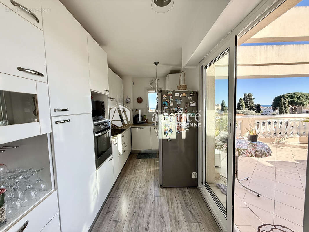 Appartement à SAINT-LAURENT-DU-VAR