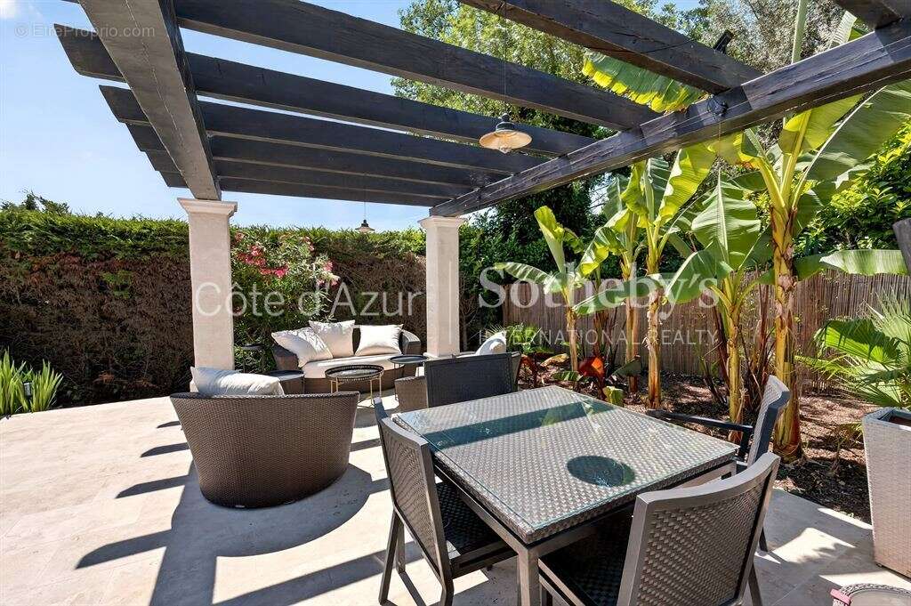 Plascassier villa avec piscine et vue campagne à pied du village - photo 3