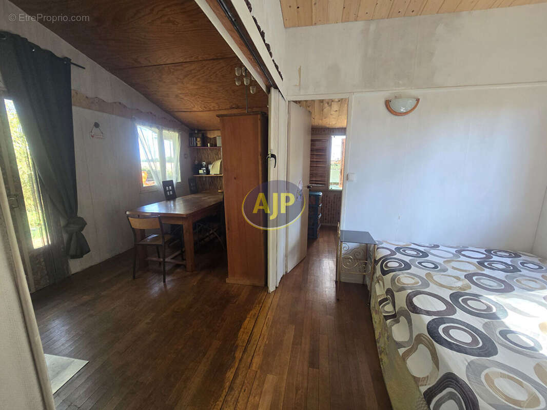 TERRAIN DE LOISIR 12490 m², chalet, plan d'eau, bois - photo 8