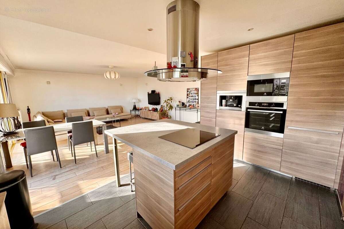 Appartement à SAINT-MAUR-DES-FOSSES