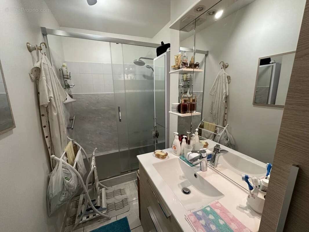 Appartement à LAMORLAYE