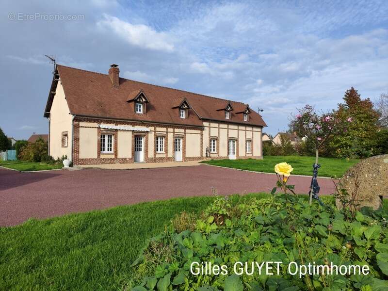 Maison à BERNAY