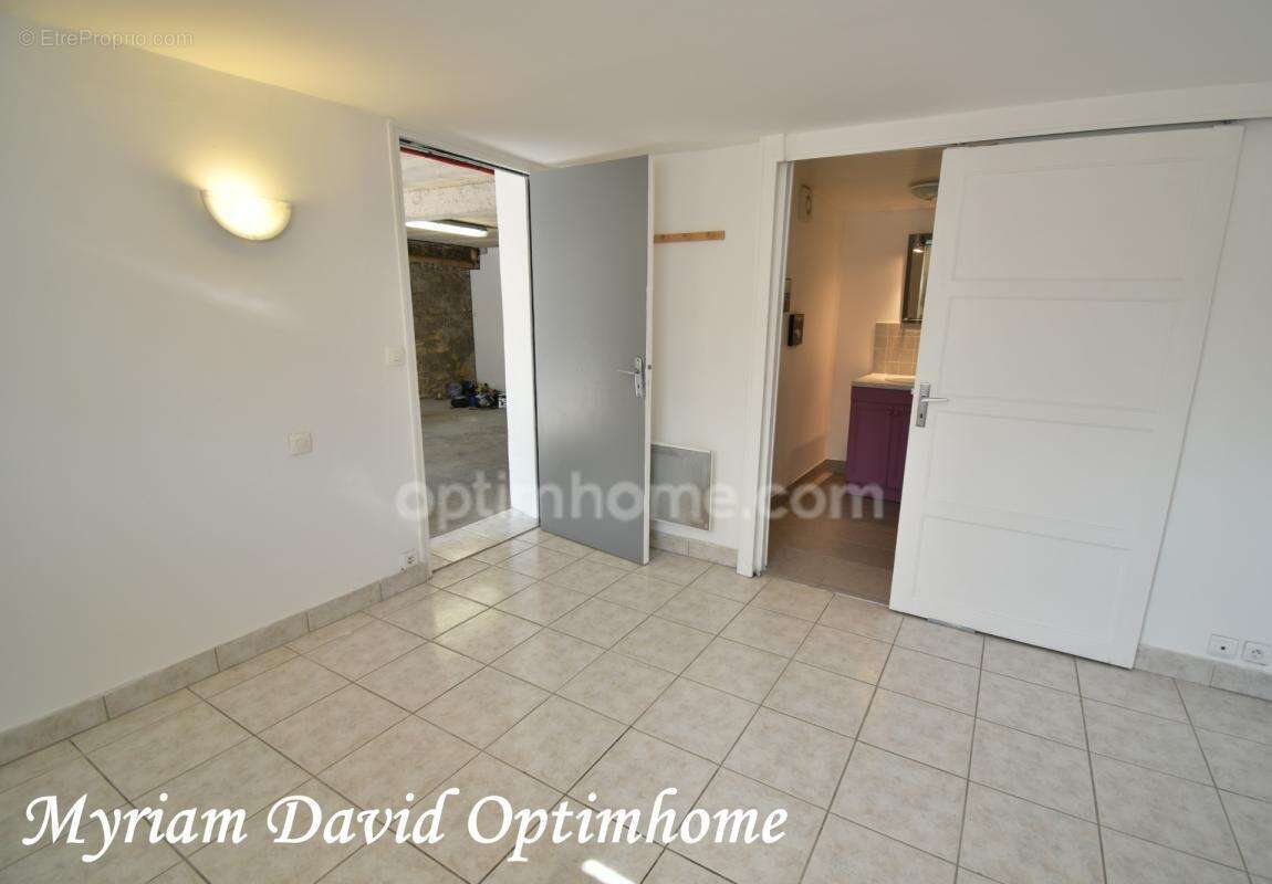 Maison familiale 171 m² – DPE C – 5 chambres – Terrain paysagé de 2 400 m² – Rostrenen - photo 31