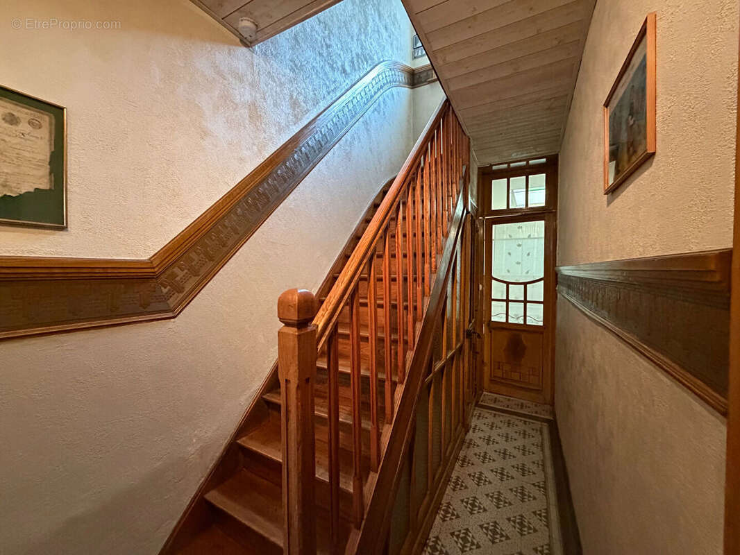 Maison à CROIX