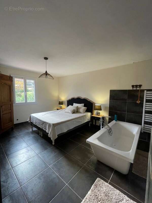 Maison à PLAN-DE-LA-TOUR