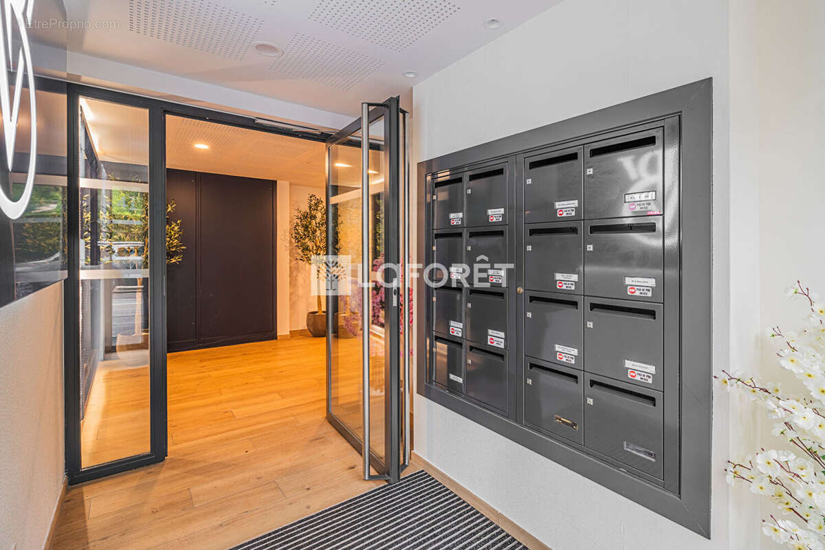 Appartement à CHALLES-LES-EAUX