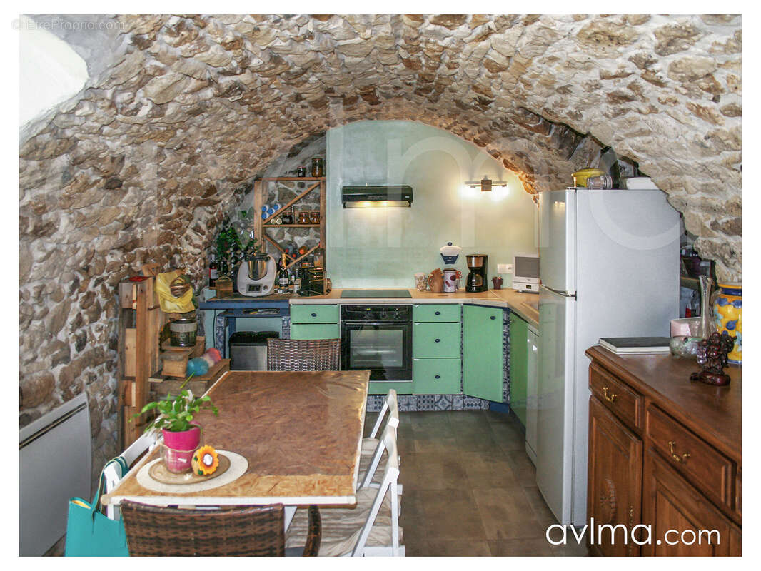 Maison à CRESPIERES