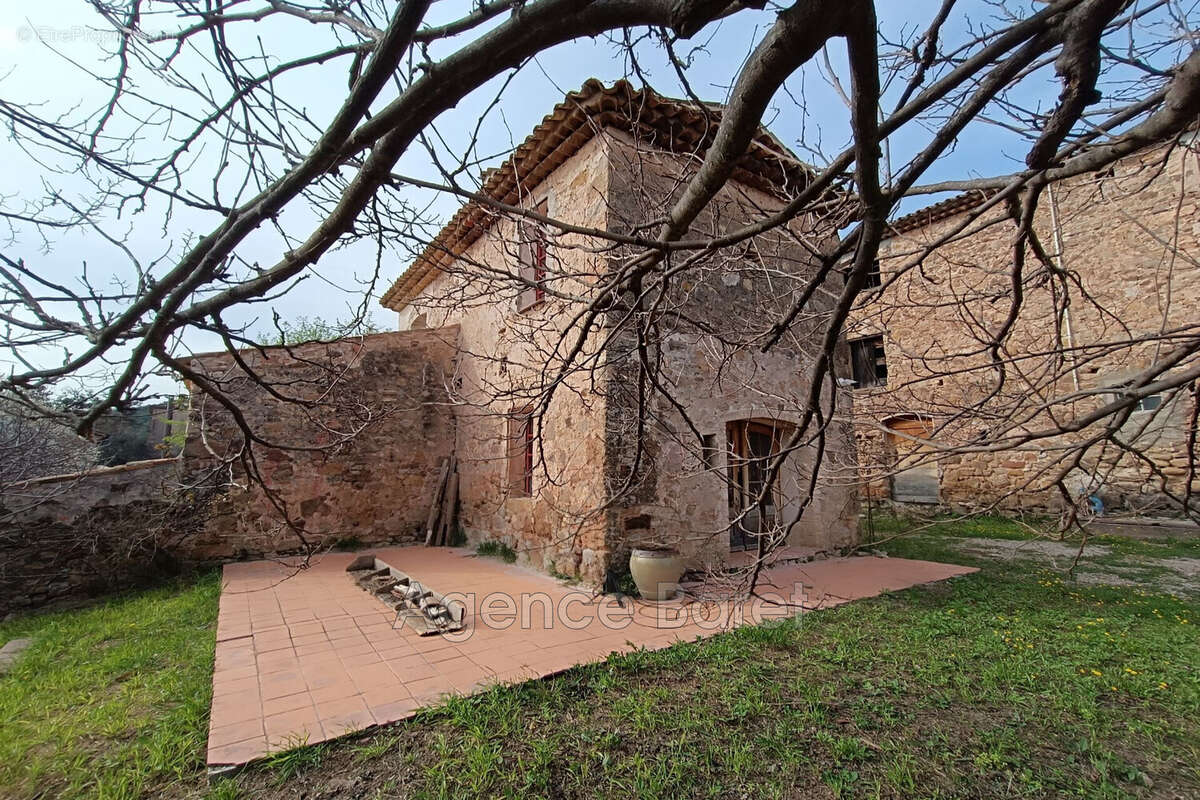 Maison à TARADEAU