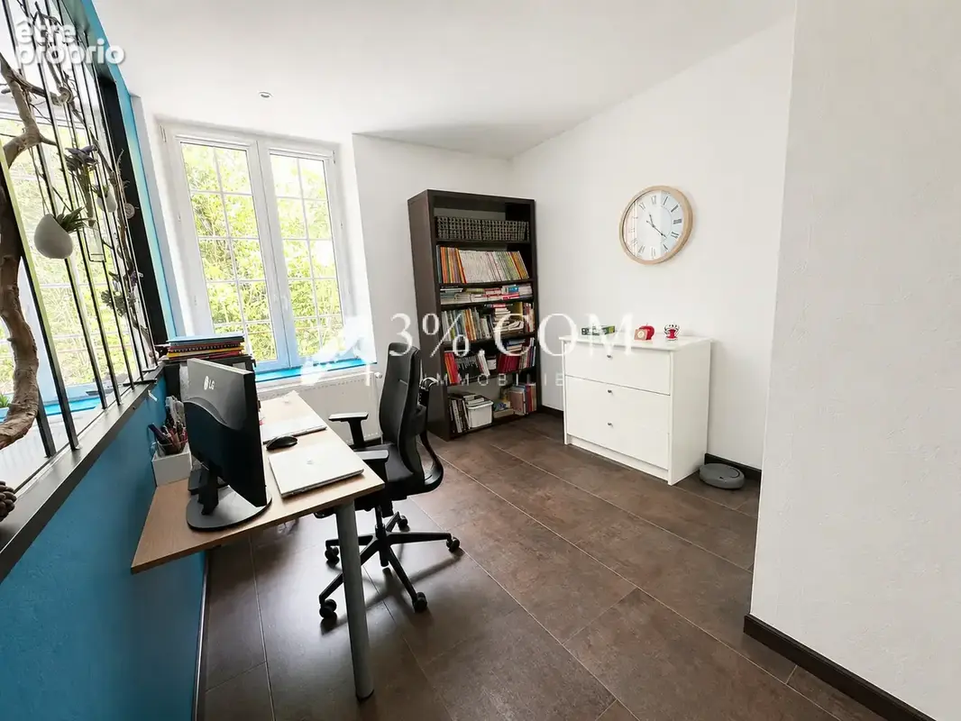 Maison - 4 chambres - garages - dependances - atelier - terrain 1400 m2 - photo 10