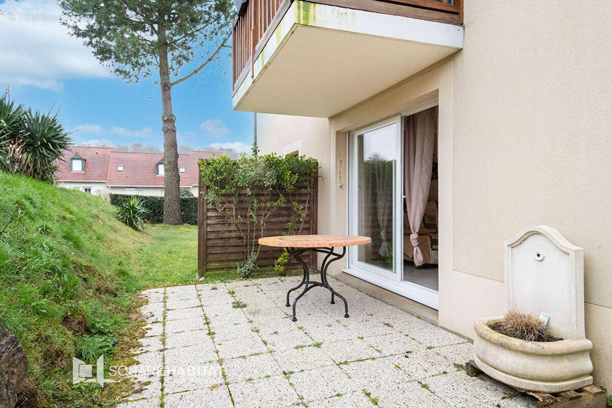 Appartement à CAMIERS