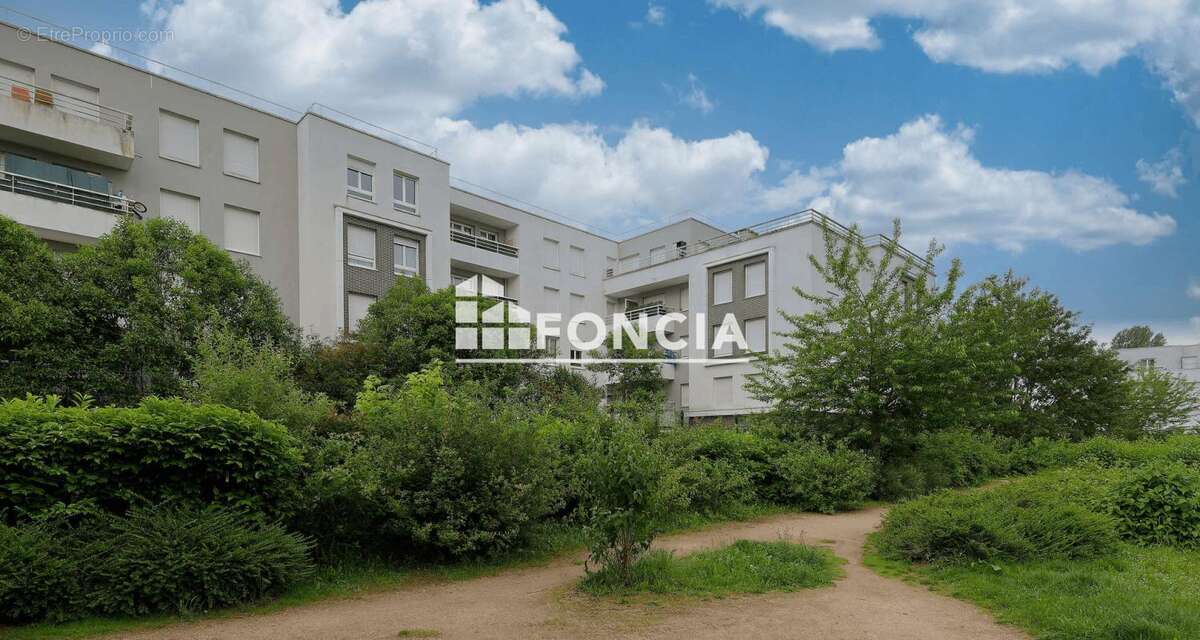 Appartement à CORBEIL-ESSONNES
