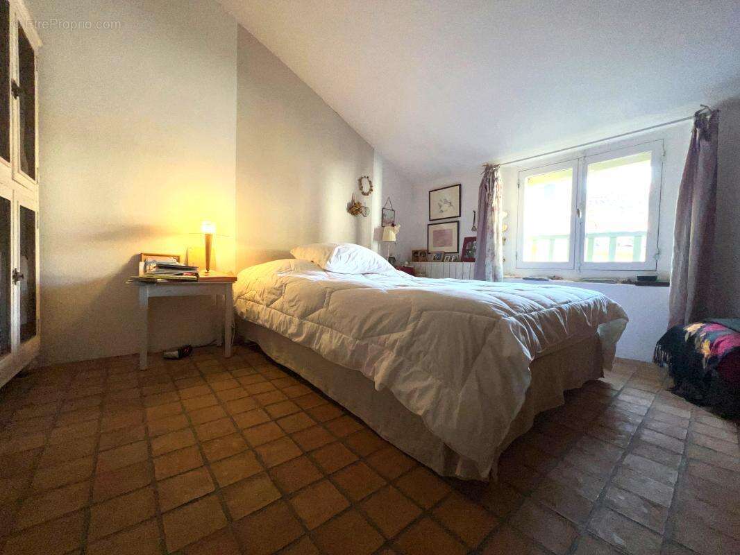 Maison de village avec Chambre d'hote et commerce - photo 2
