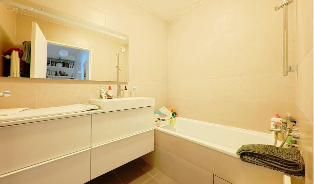 Appartement à NOGENT-SUR-MARNE