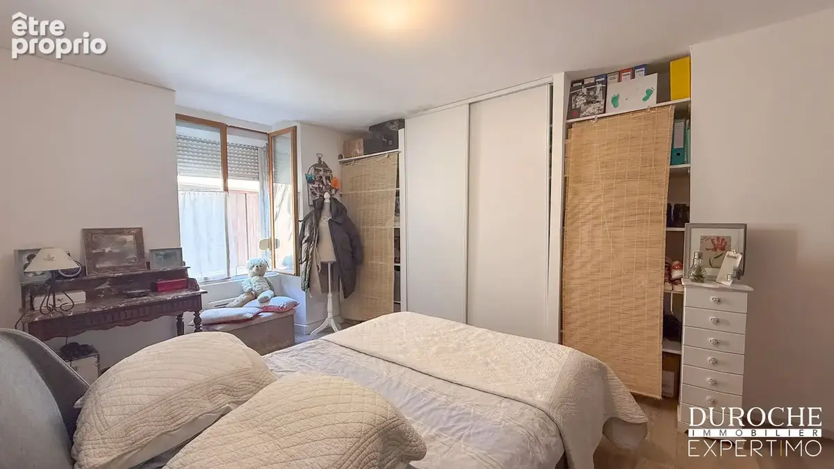 Caderousse   Appartement de plain-pied de plus de 100 m2 avec terrasse et parking privé - photo 9