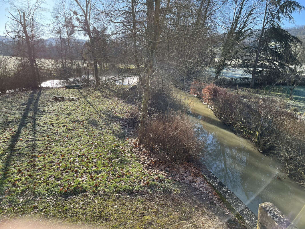 Autre à QUINCY-LE-VICOMTE