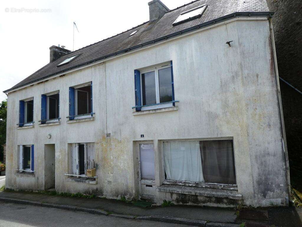 Maison à LOCMALO