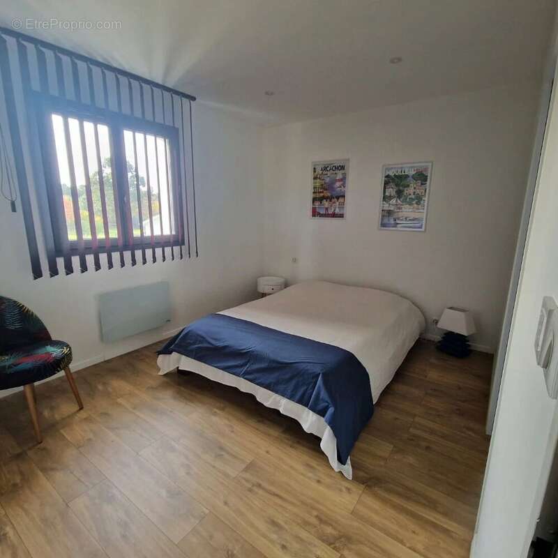 Maison à PARENTIS-EN-BORN