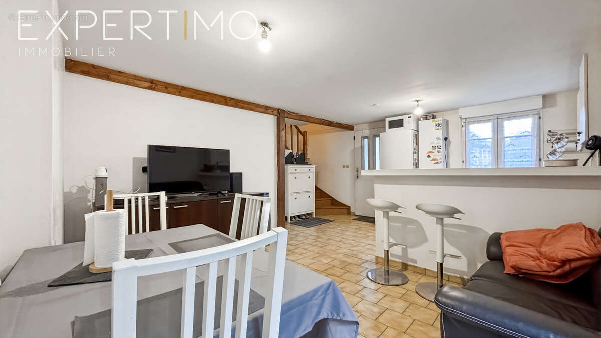 Appartement à SACLAS