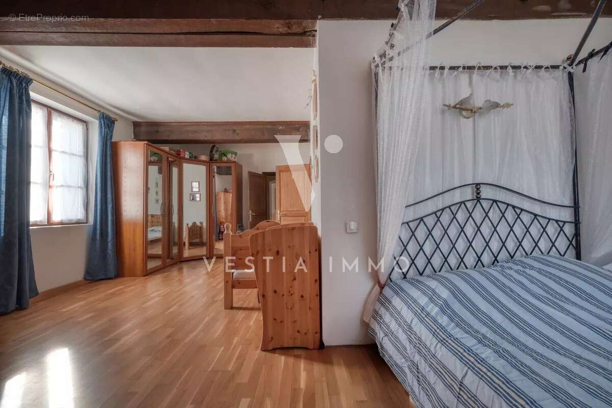 Commerce à PRUNAY-EN-YVELINES