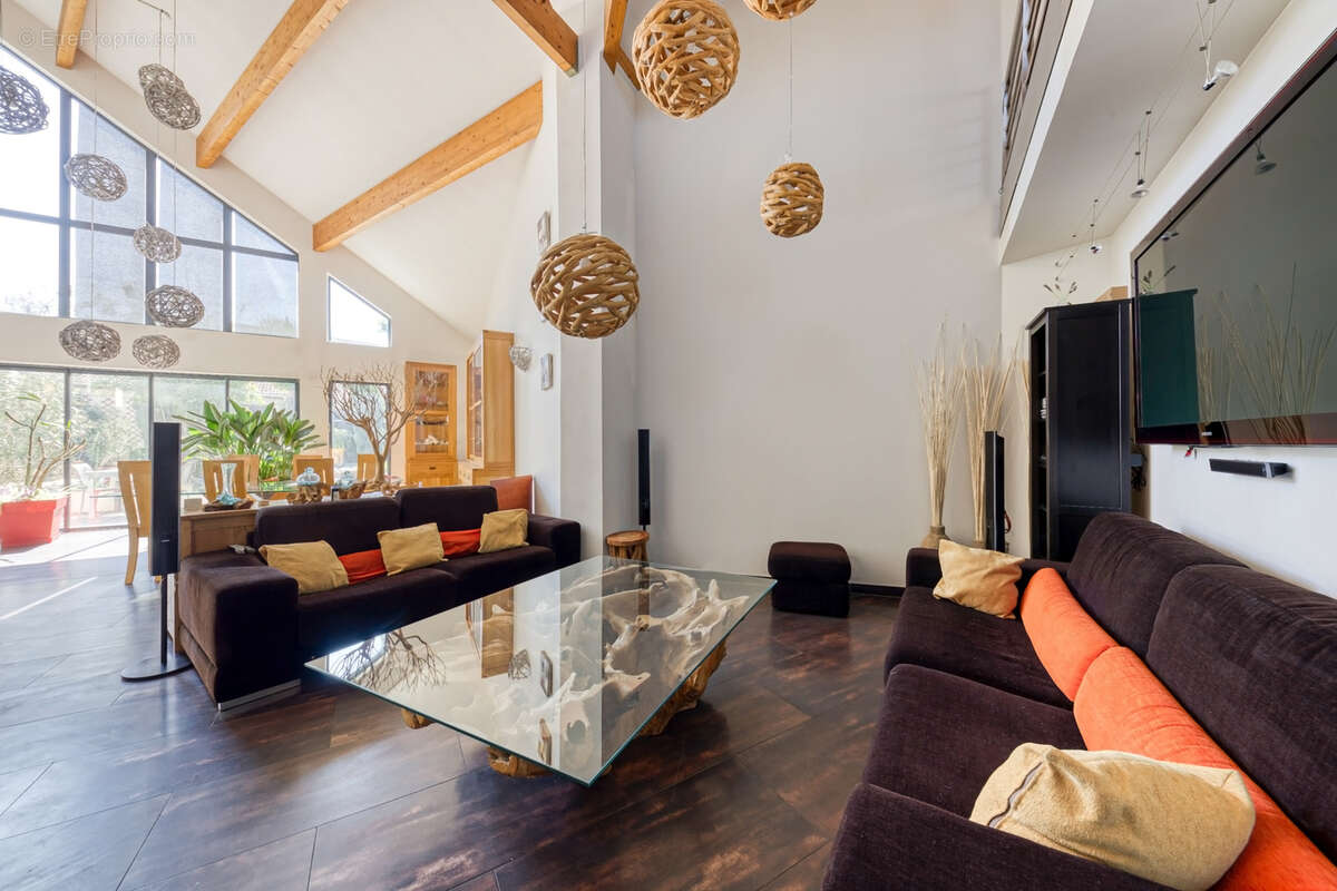 Maison à OZOIR-LA-FERRIERE