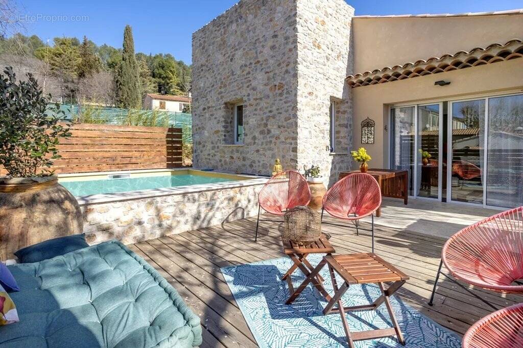 MONTFORT SUR ARGENS - Villa 2021 3 CH piscine garage et remise - photo 2