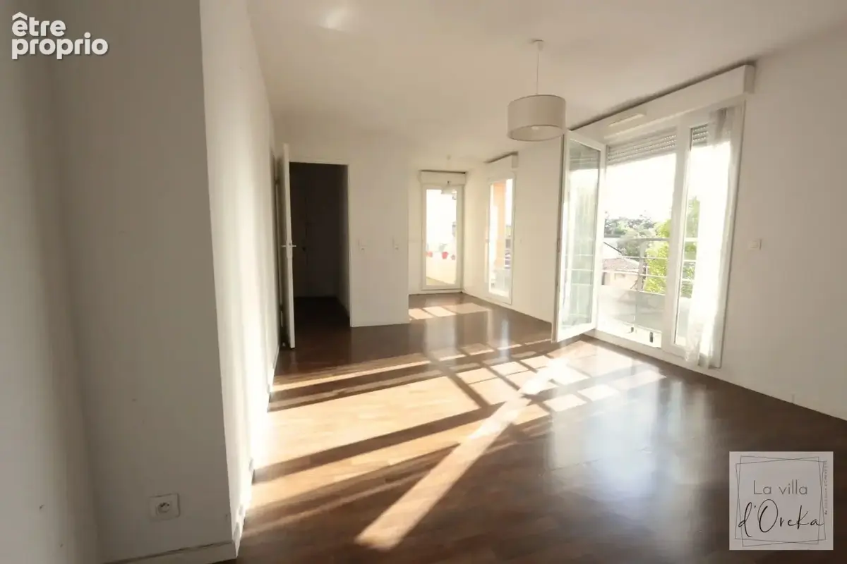 Appartement à VILLENAVE-D'ORNON