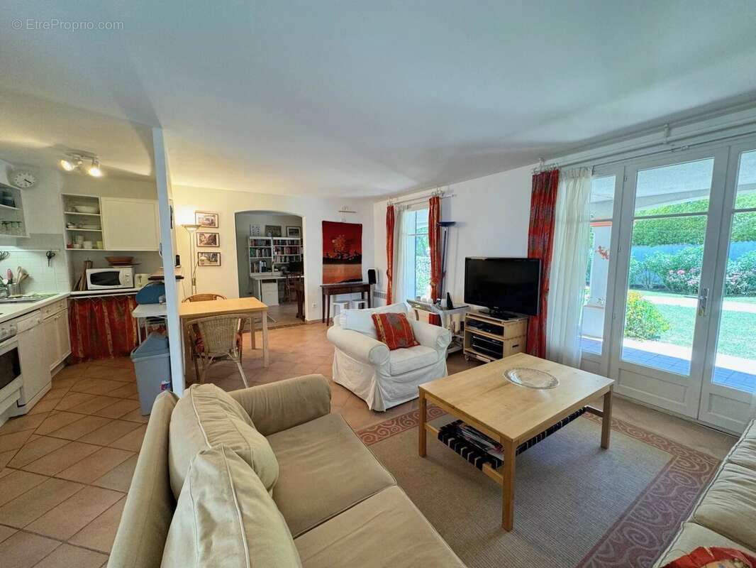 Appartement à SAINT-RAPHAEL