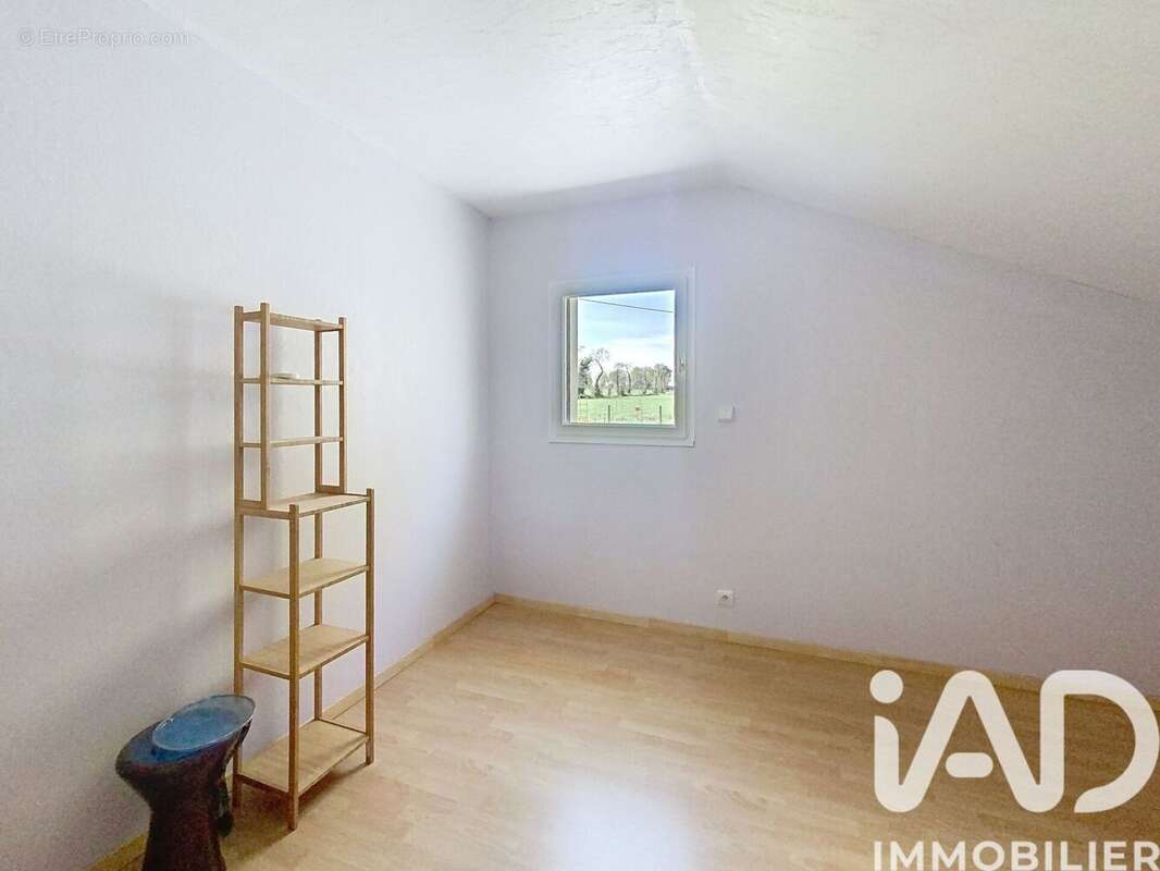 Photo 9 - Maison à TINTENIAC