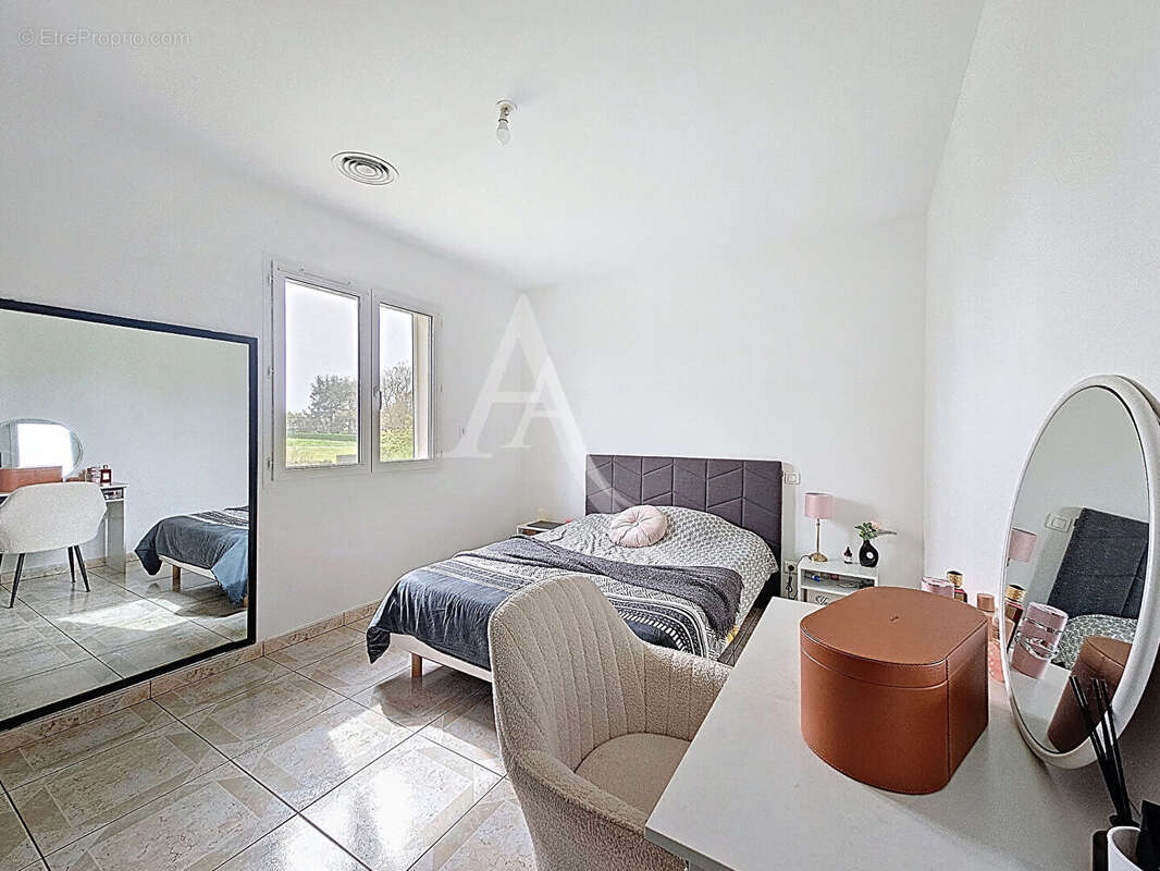 Appartement à ORGUEIL