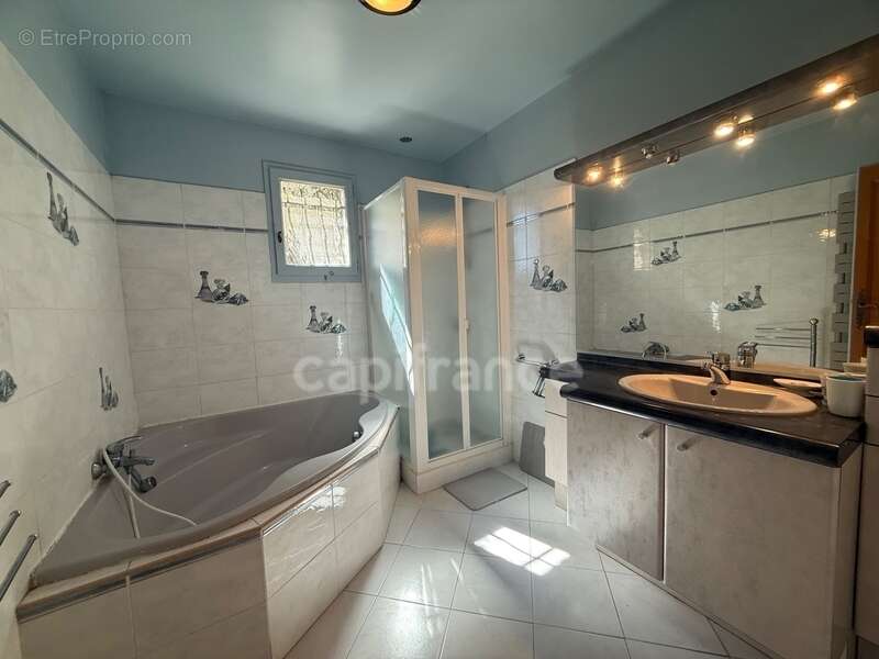 Maison à MOULES-ET-BAUCELS