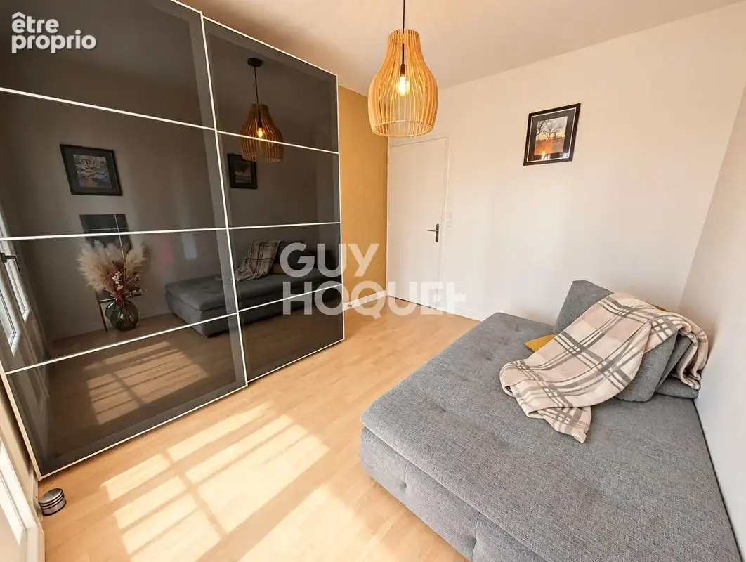 Ecole Valentin, maison 6 chambres, terrain 26 ares - photo 12