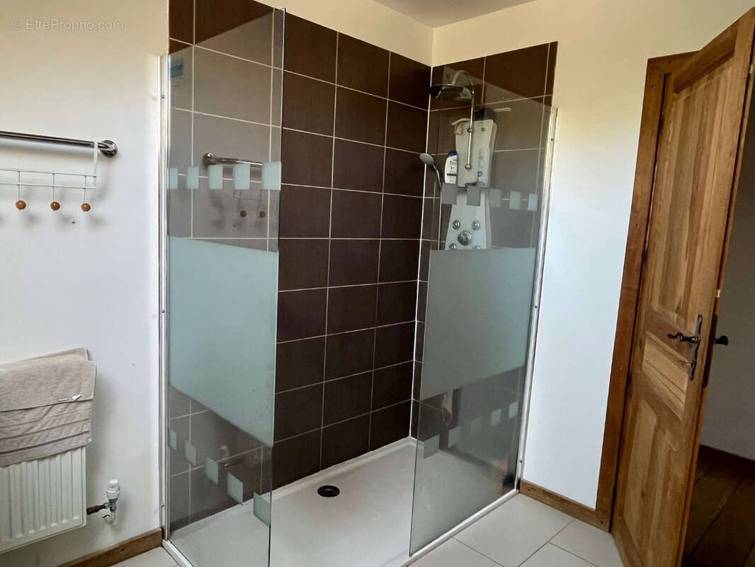 Maison à COUSSAC-BONNEVAL