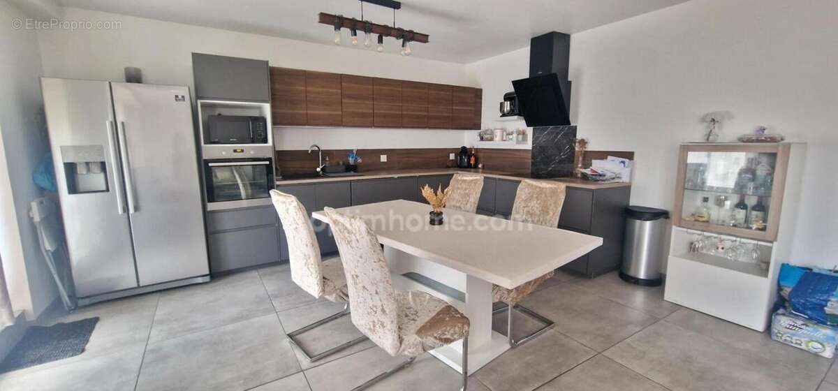Maison de caractere t5 avec jardin! - photo 2