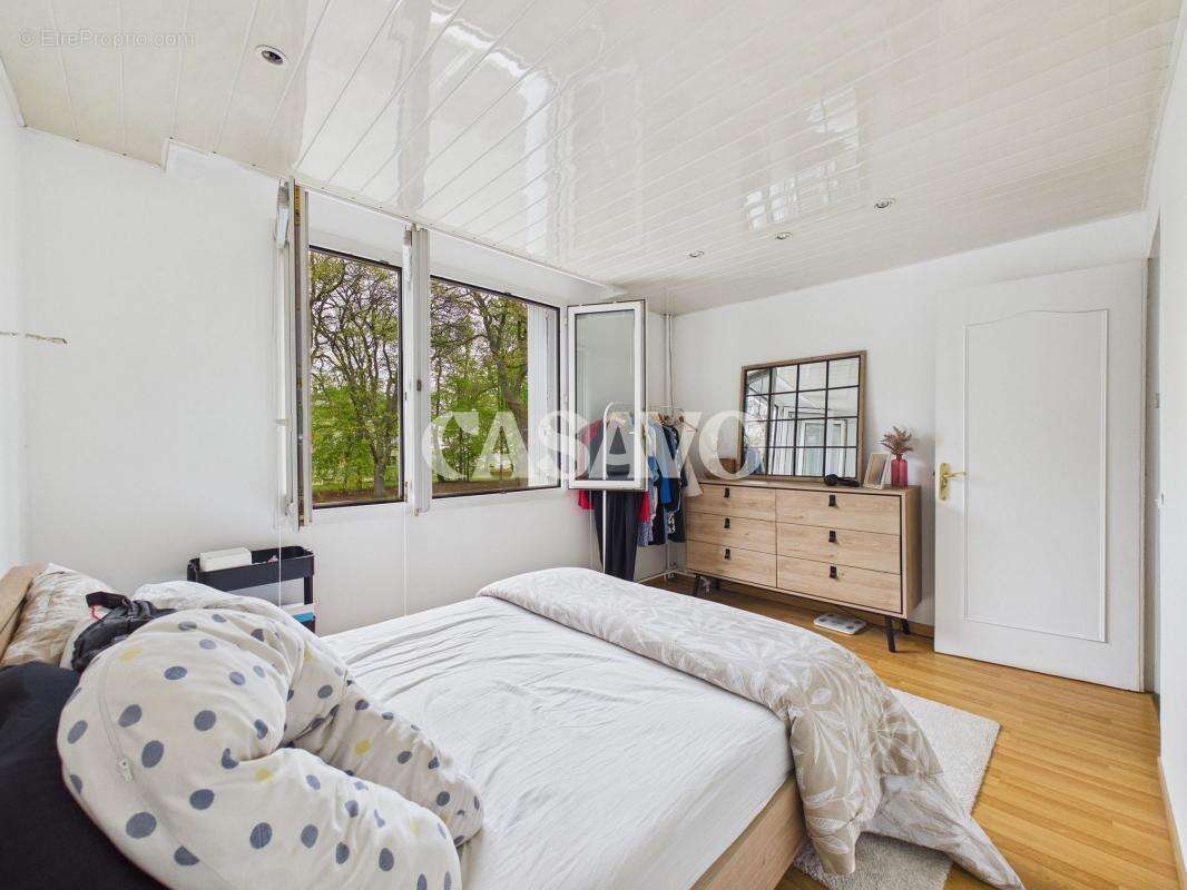 Appartement à LA CELLE-SAINT-CLOUD