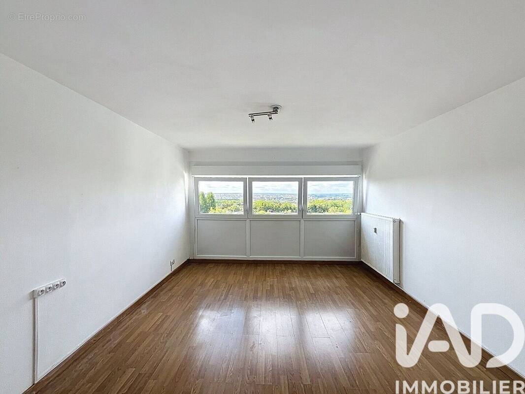 Photo 1 - Appartement à HEROUVILLE-SAINT-CLAIR