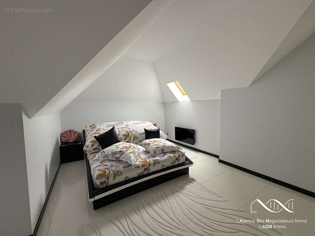 Maison à SAINT-MARTIN-D'ABBAT